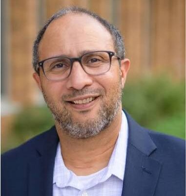Dr. Lionel Robert